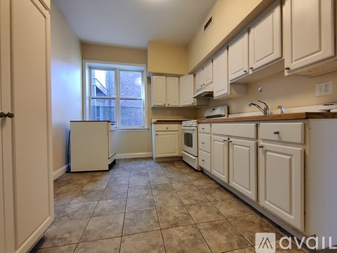 Brookline Apartment: 49 St Marys St