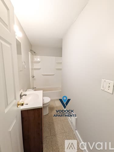 Springfield Apartment: 529 Union St