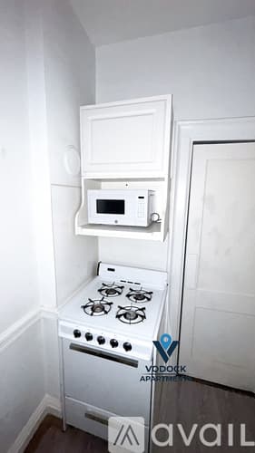 New London Apartment: 43 Granite St