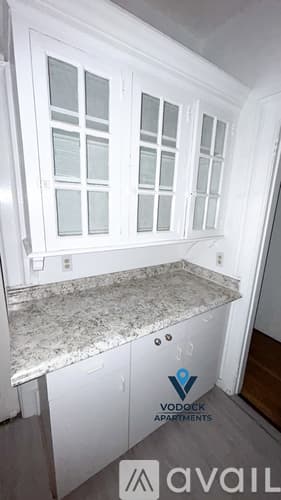 New London Apartment: 43 Granite St