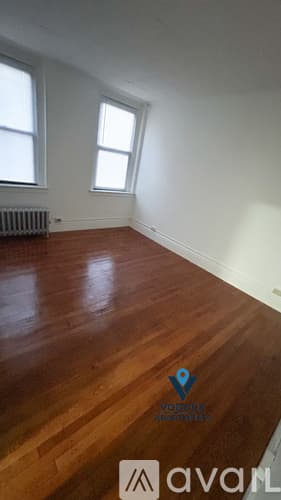 New London Apartment: 43 Granite St