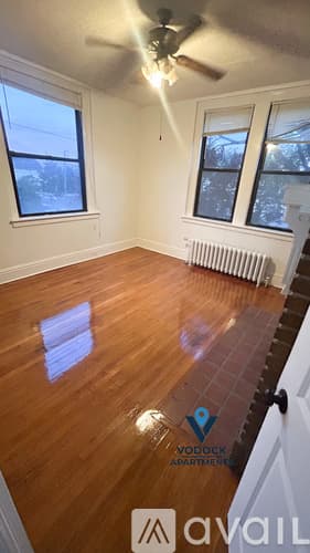 New London Apartment: 43 Granite St