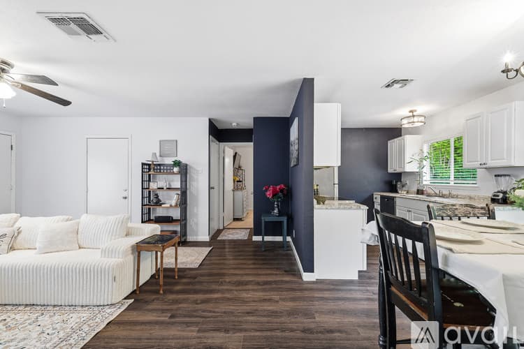 San Antonio House: 5279 Charolais Dr