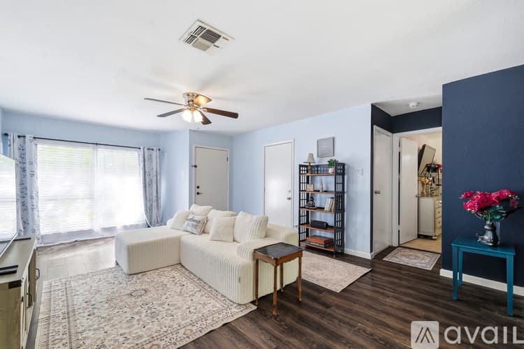 San Antonio House: 5279 Charolais Dr