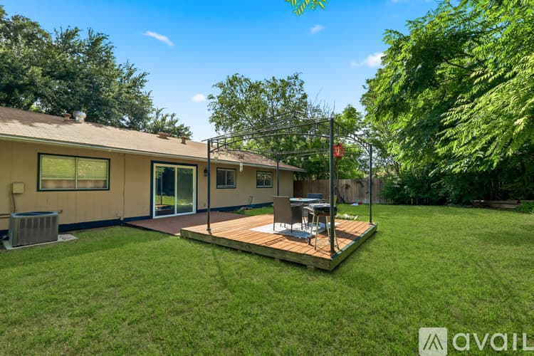 San Antonio House: 5279 Charolais Dr