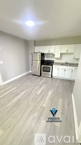 Hartford Apartment: 14 Hillside Ave