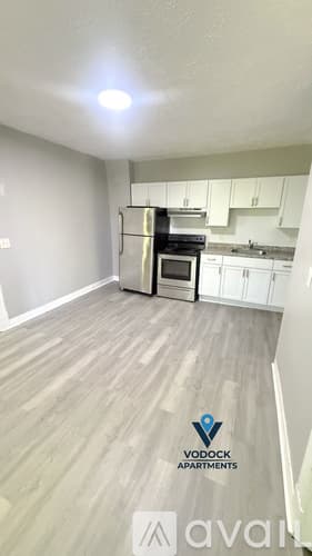 Hartford Apartment: 14 Hillside Ave