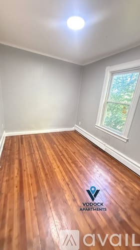 Hartford Apartment: 14 Hillside Ave