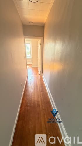 Hartford Apartment: 14 Hillside Ave