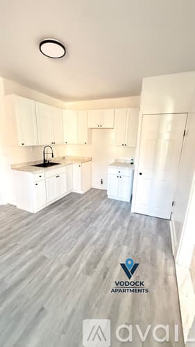 Hartford Apartment: 14 Hillside Ave