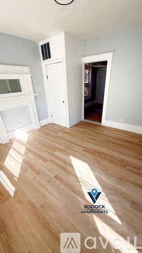 Hartford Apartment: 14 Hillside Ave