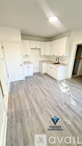 Hartford Apartment: 14 Hillside Ave