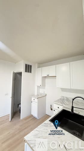 Hartford Apartment: 14 Hillside Ave