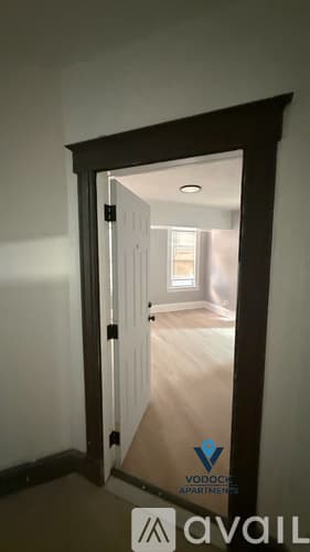 Hartford Apartment: 14 Hillside Ave