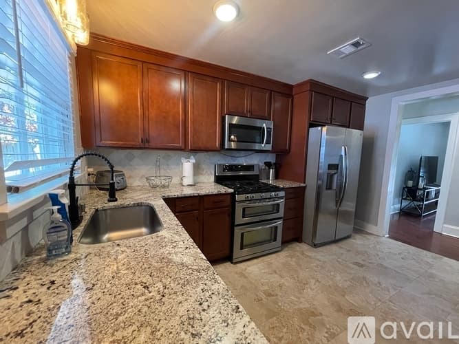 Atlanta House: 755 Berkeley Ave NW