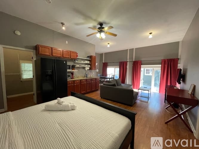 Atlanta House: 755 Berkeley Ave NW
