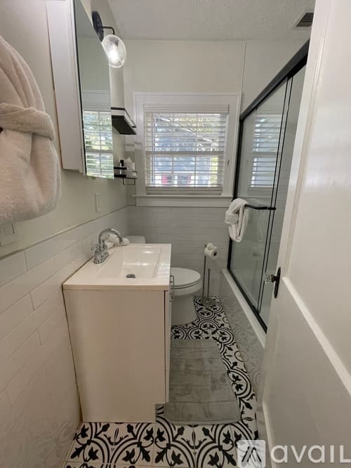 Atlanta House: 755 Berkeley Ave NW