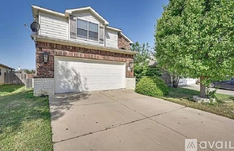Fort Worth House: 6904 Legato Lane