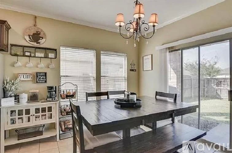 Fort Worth House: 6904 Legato Lane