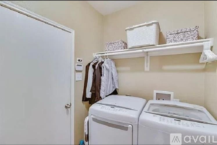 Fort Worth House: 6904 Legato Lane