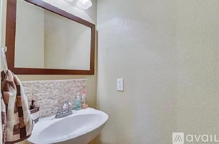 Fort Worth House: 6904 Legato Lane