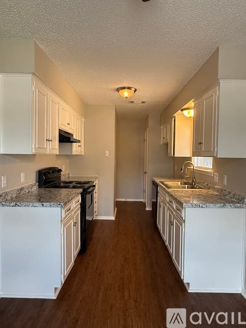 Arlington Apartment: 2209 Viewtop Lane