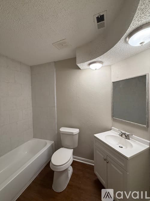 Arlington Apartment: 2209 Viewtop Lane