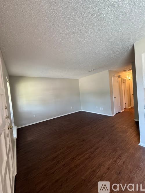 Arlington Apartment: 2209 Viewtop Lane
