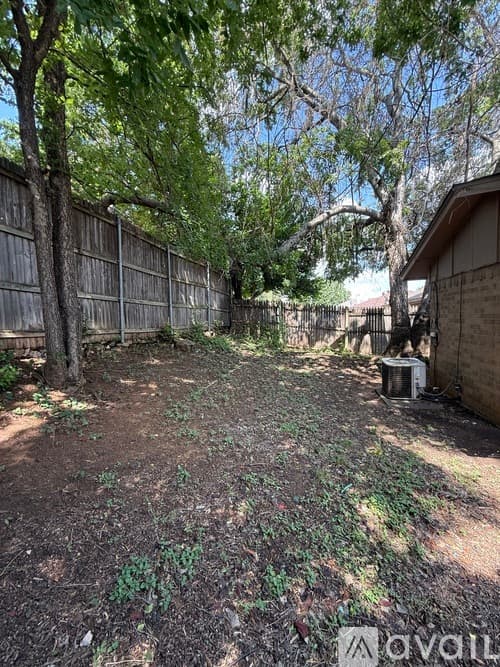 Arlington Apartment: 2209 Viewtop Lane