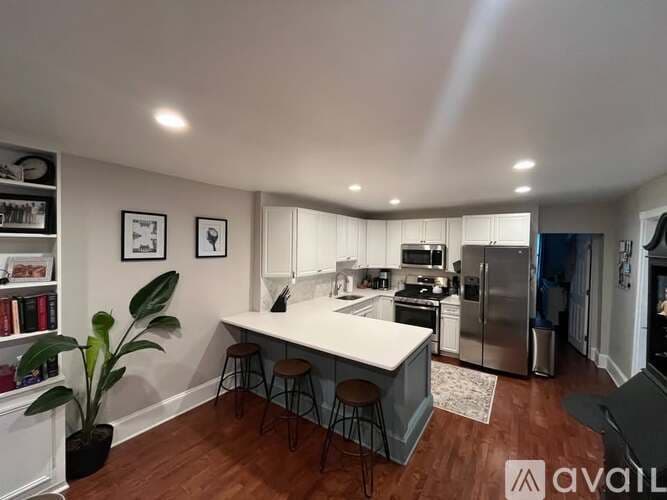 Philadelphia Apartment: 1702 West Girard Avenue