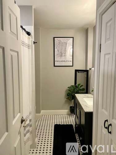 Philadelphia Apartment: 1702 West Girard Avenue