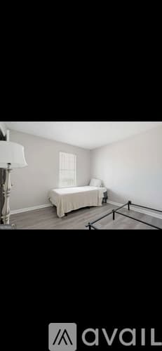 College Park House: 5420 Forest Downs Circle