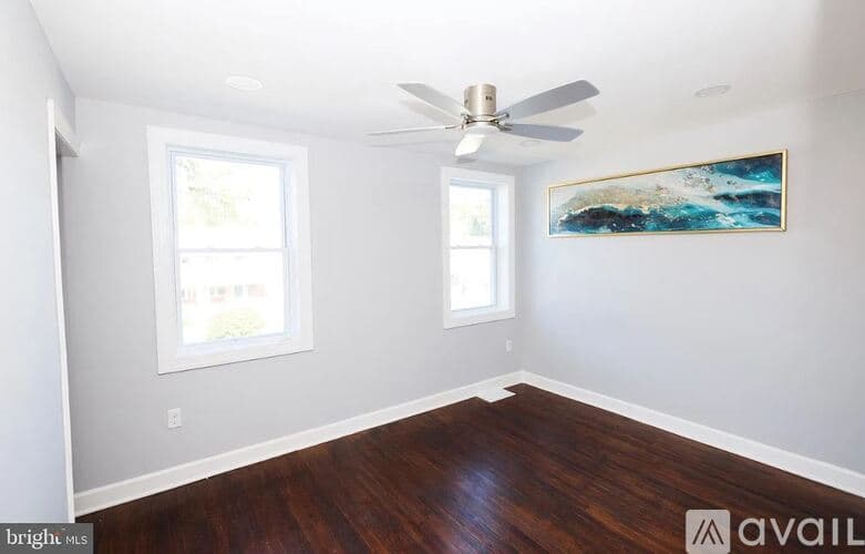 Essex Townhome: 351 Leeanne Rd