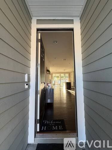 Jacksonville House: 15156 Rocky Shoals Rd