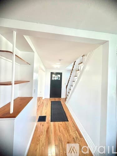 Manchester Apartment: 14 Hackmatack Street