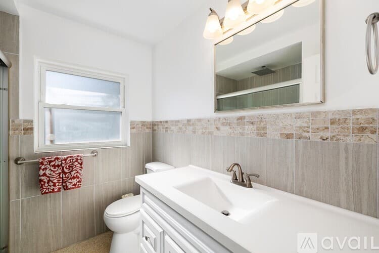 Clearwater House: 1048 Charles Street