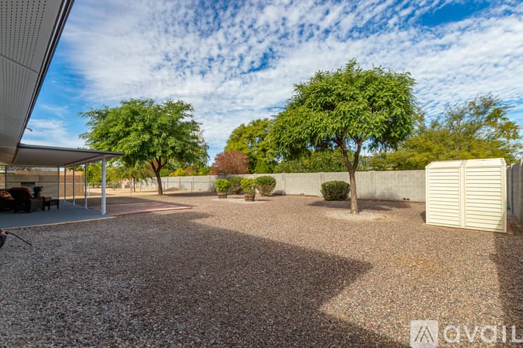 Sun City House: 9830 W Evergreen Dr