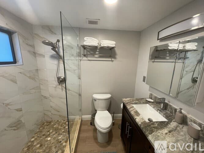 Tampa House: 8835 West Patterson Street