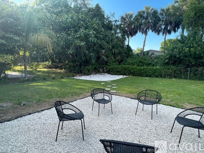 Tampa House: 8835 West Patterson Street