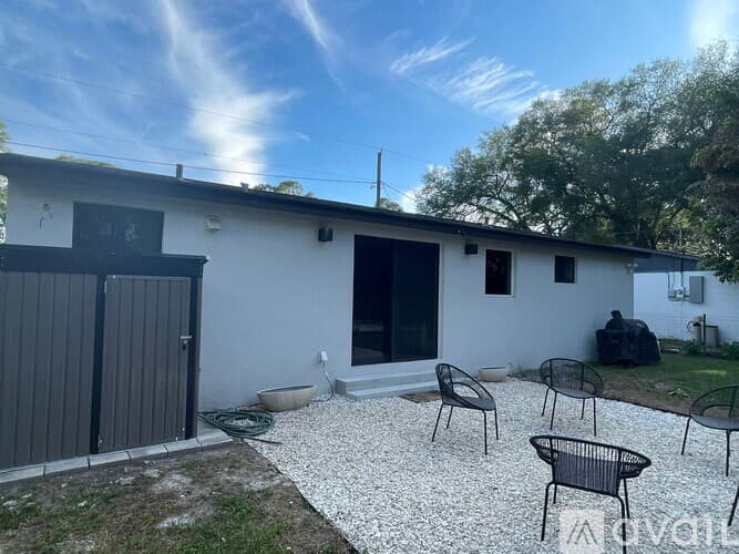 Tampa House: 8835 West Patterson Street