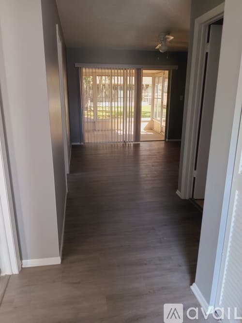 Spring Hill Townhome: 1334 London Ave