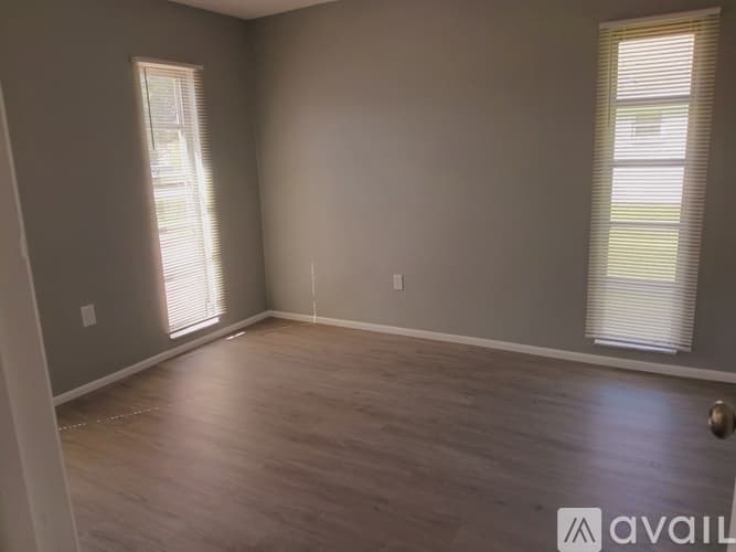 Spring Hill Townhome: 1334 London Ave