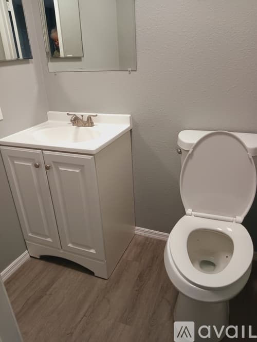 Spring Hill Townhome: 1334 London Ave