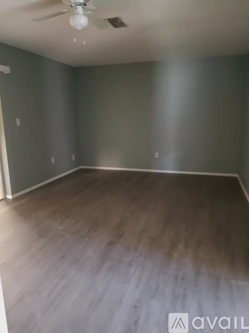 Spring Hill Townhome: 1334 London Ave