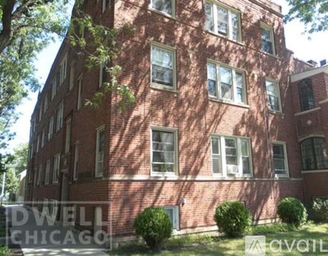 Chicago Apartment: 2915 W George St