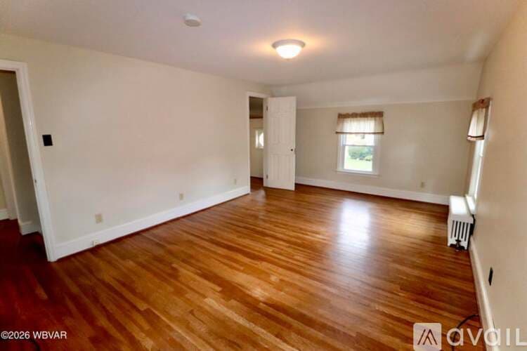 Montoursville House: 502 Montour St N