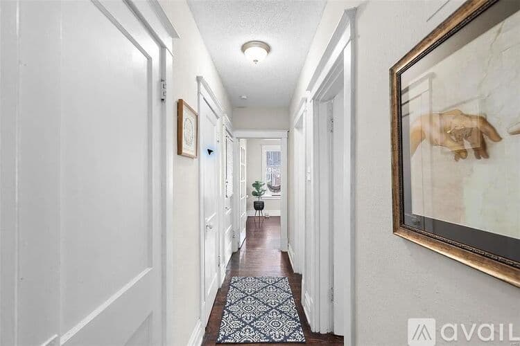 St. Louis Apartment: 4459 Russell Blvd