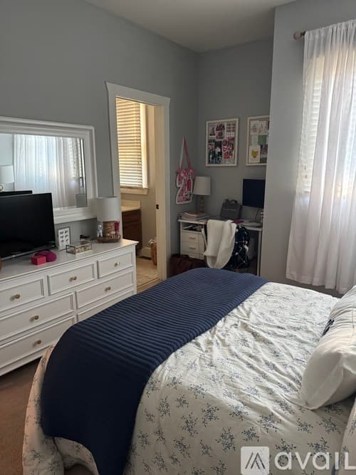 Auburn Condo: 650 Dekalb Street