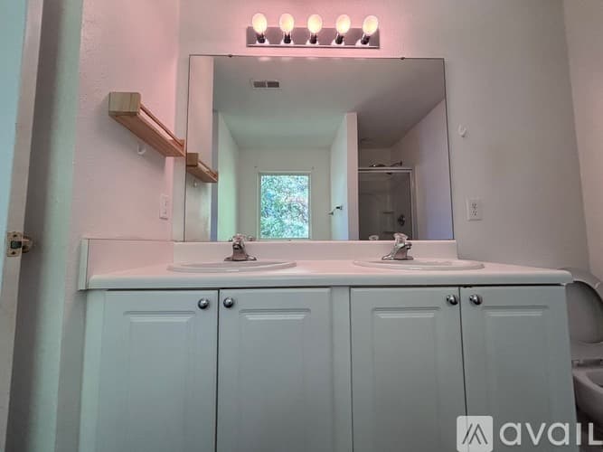 Rock Hill House: 617 Annalinde Ln