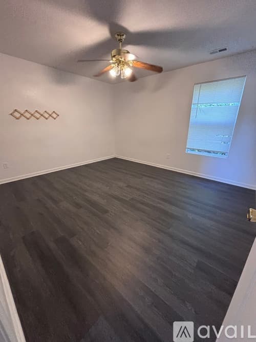 Rock Hill House: 617 Annalinde Ln